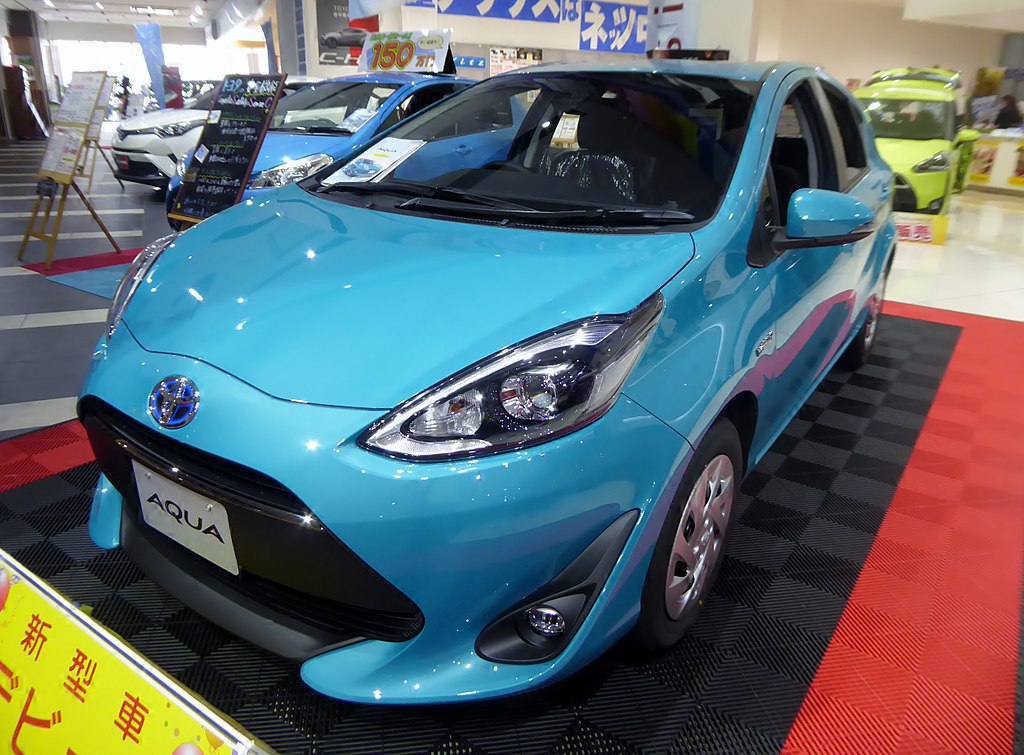 Запаска toyota aqua